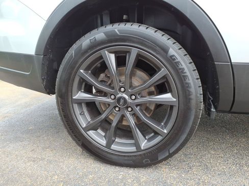 Used 2018 Ford Explorer XLT w/ Equipment Group 202A AWD/4WD image 6