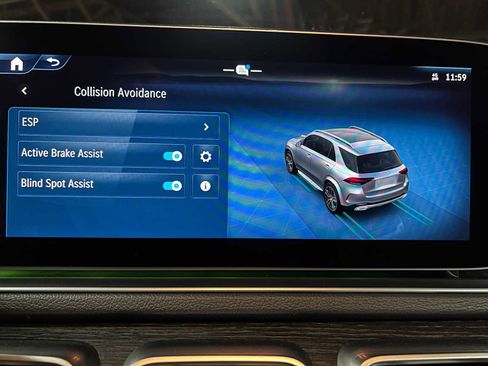 Used 2025 Mercedes-Benz GLE 350 4MATIC image 37