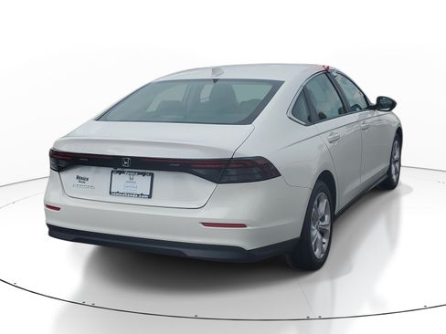 Certified 2025 Honda Accord LX image 6