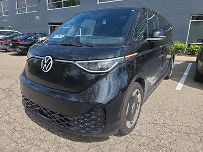 Certified 2025 Volkswagen ID. Buzz Pro S