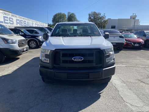 Used 2017 Ford F150 XL w/ Equipment Group 101A Mid RWD image 3