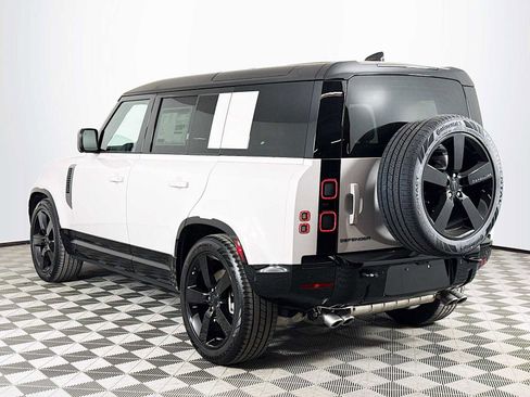 New 2026 Land Rover Defender 110 X-Dynamic SE AWD/4WD image 7
