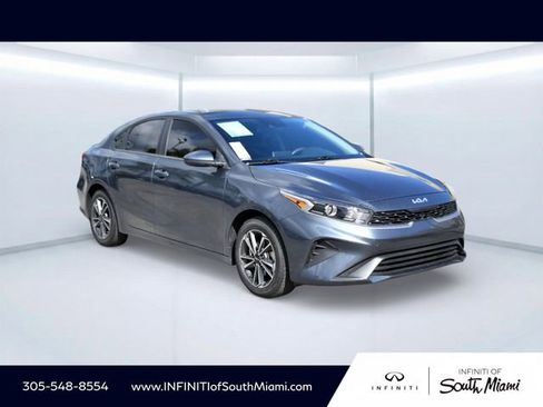 Used 2024 Kia Forte LXS image 3