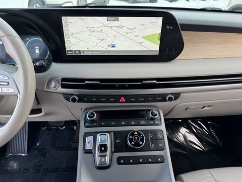 Used 2024 Hyundai Palisade Limited image 26