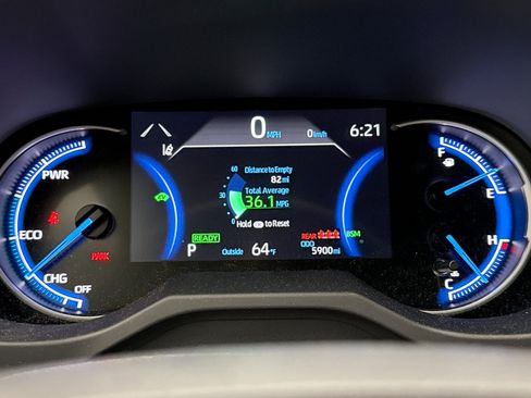 Used 2025 Toyota RAV4 XLE w/ Convenience Package image 9