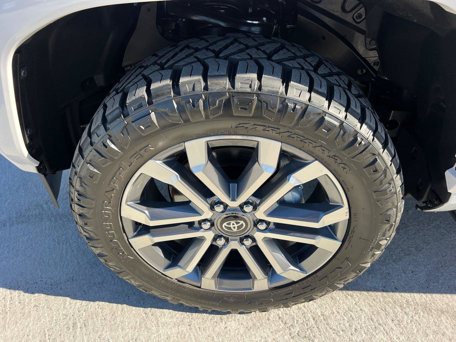 Used 2026 Toyota 4Runner Limited AWD/4WD image 11