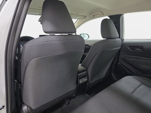 Certified 2025 Toyota Corolla LE image 10