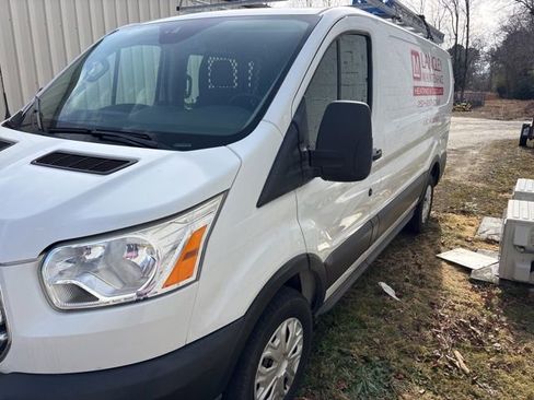 Used 2019 Ford Transit 250 130 Low Roof w/ Exterior Upgrade Package image 8