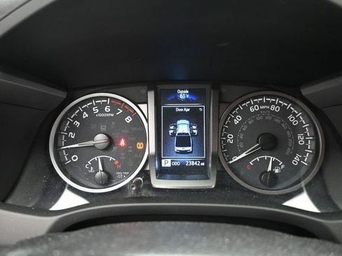 Used 2023 Toyota Tacoma TRD Off-Road AWD/4WD image 19