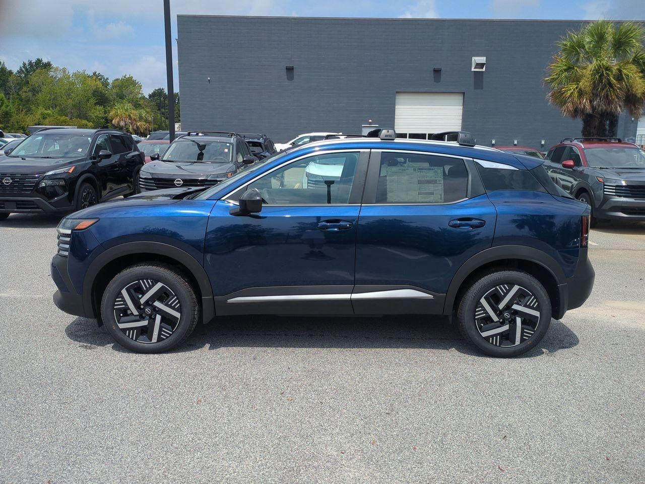 New 2026 Nissan Kicks SV w/ SV Premium Package FWD image 7