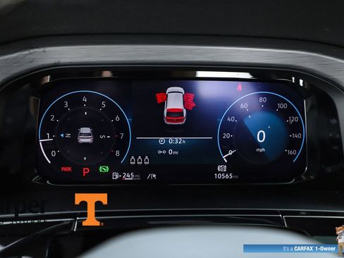 Used 2025 Volkswagen Atlas Cross Sport SE w/ Panoramic Sunroof Package image 27