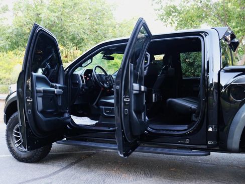 Used 2019 Ford F150 Raptor w/ Equipment Group 801A Mid image 98