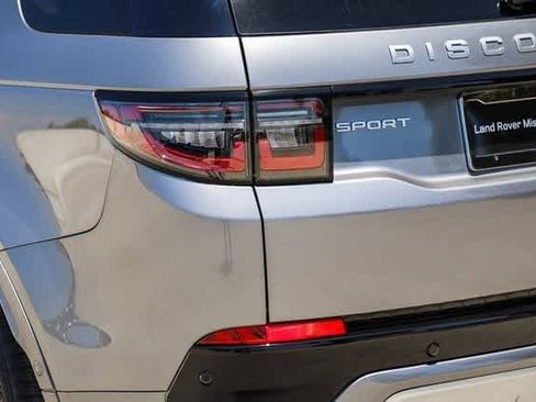 New 2024 Land Rover Discovery Sport S image 9
