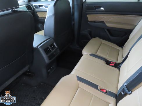 Used 2023 Volkswagen Atlas Cross Sport SE FWD image 22