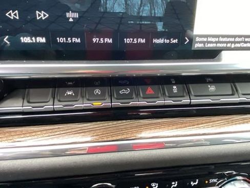 Used 2024 GMC Sierra 1500 Elevation image 29