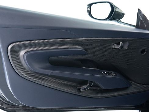 Used 2020 Aston Martin DBS Zagato image 11