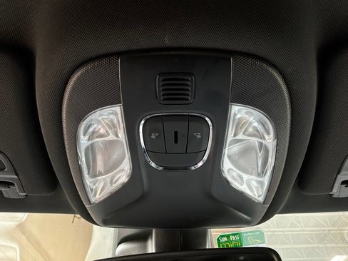 Used 2025 Jeep Compass Limited AWD/4WD image 17