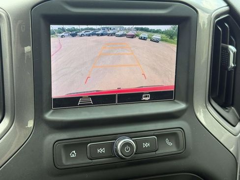 Used 2023 Chevrolet Silverado 1500 Custom AWD/4WD image 16