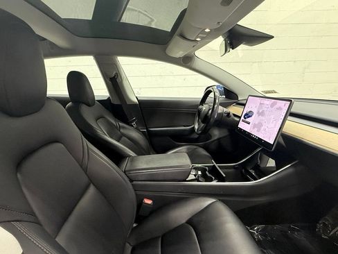 Used 2019 Tesla Model 3 Standard Range Plus RWD image 35