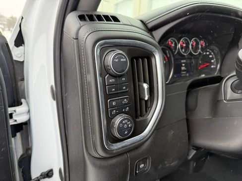 Used 2021 Chevrolet Silverado 2500 LTZ w/ Z71 Off-Road Package image 19