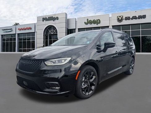 New 2026 Chrysler Pacifica Select FWD image 9