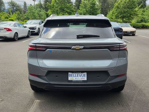 New 2026 Chevrolet Equinox EV LT AWD/4WD image 3