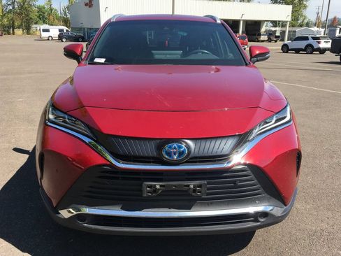 Used 2021 Toyota Venza XLE w/ Carpet Mat Package (TMS) AWD/4WD image 9