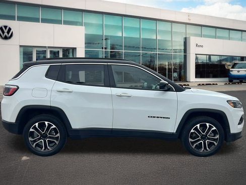 Used 2023 Jeep Compass Limited image 4