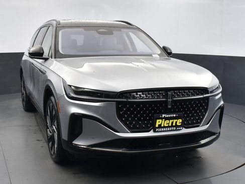 New 2026 Lincoln Nautilus Reserve w/ Jet Appearance Package image 6