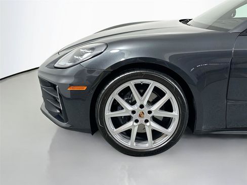 Certified 2025 Porsche Panamera 4 AWD/4WD image 11