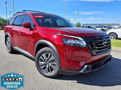 Used 2022 Nissan Pathfinder SV w/ SV Premium Package