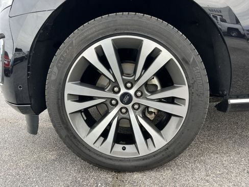 Used 2020 Ford Expedition Platinum image 12