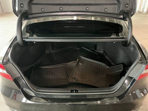 Used 2023 Toyota Camry XLE image 10