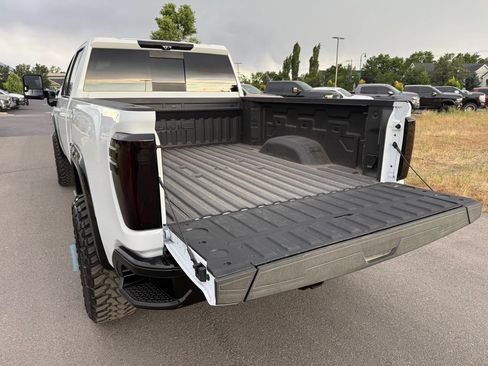 Used 2026 GMC Sierra 2500 AT4X AWD/4WD image 13