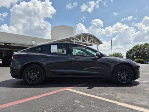 Used 2025 Tesla Model 3 Long Range RWD image 4