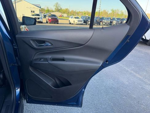 Used 2023 Chevrolet Equinox LT w/ Driver Convenience Package image 19