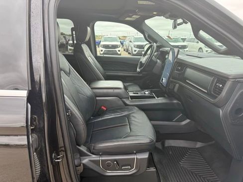 Used 2023 Ford Expedition Max Platinum RWD image 11