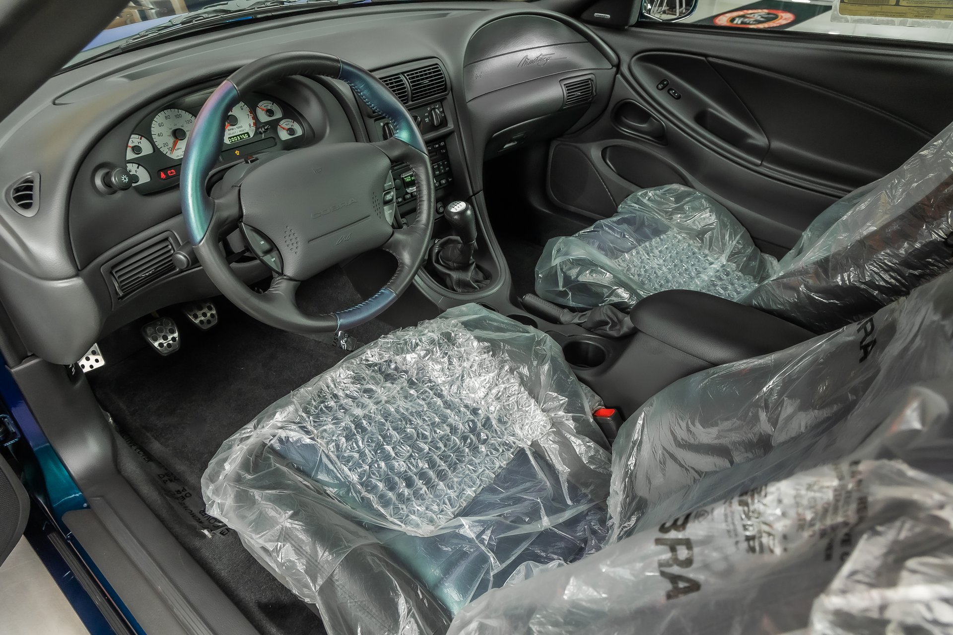 Used 2004 Ford Mustang Cobra RWD image 2