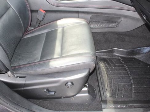 Used 2021 Dodge Durango R/T w/ Technology Group RWD image 17