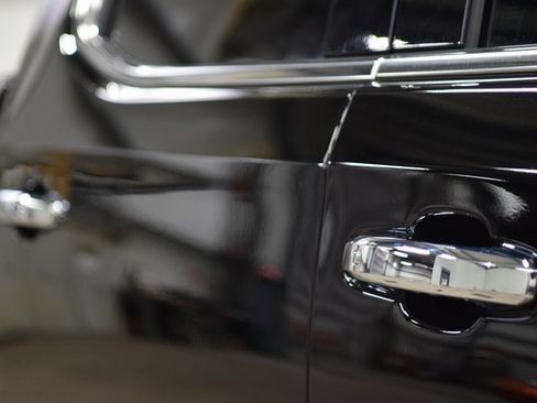 Used 2024 Chevrolet Silverado 1500 High Country w/ Technology Package image 19