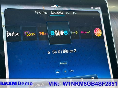 Used 2025 Mercedes-Benz GLC 350e 4MATIC image 38