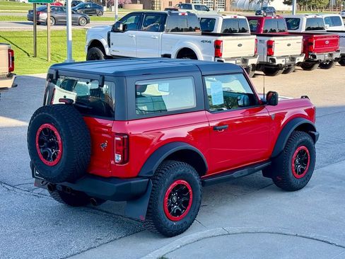 Used 2023 Ford Bronco 2-Door w/ Sasquatch Package image 6