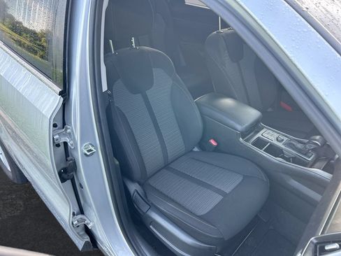 Used 2022 Kia Sorento LX FWD image 28