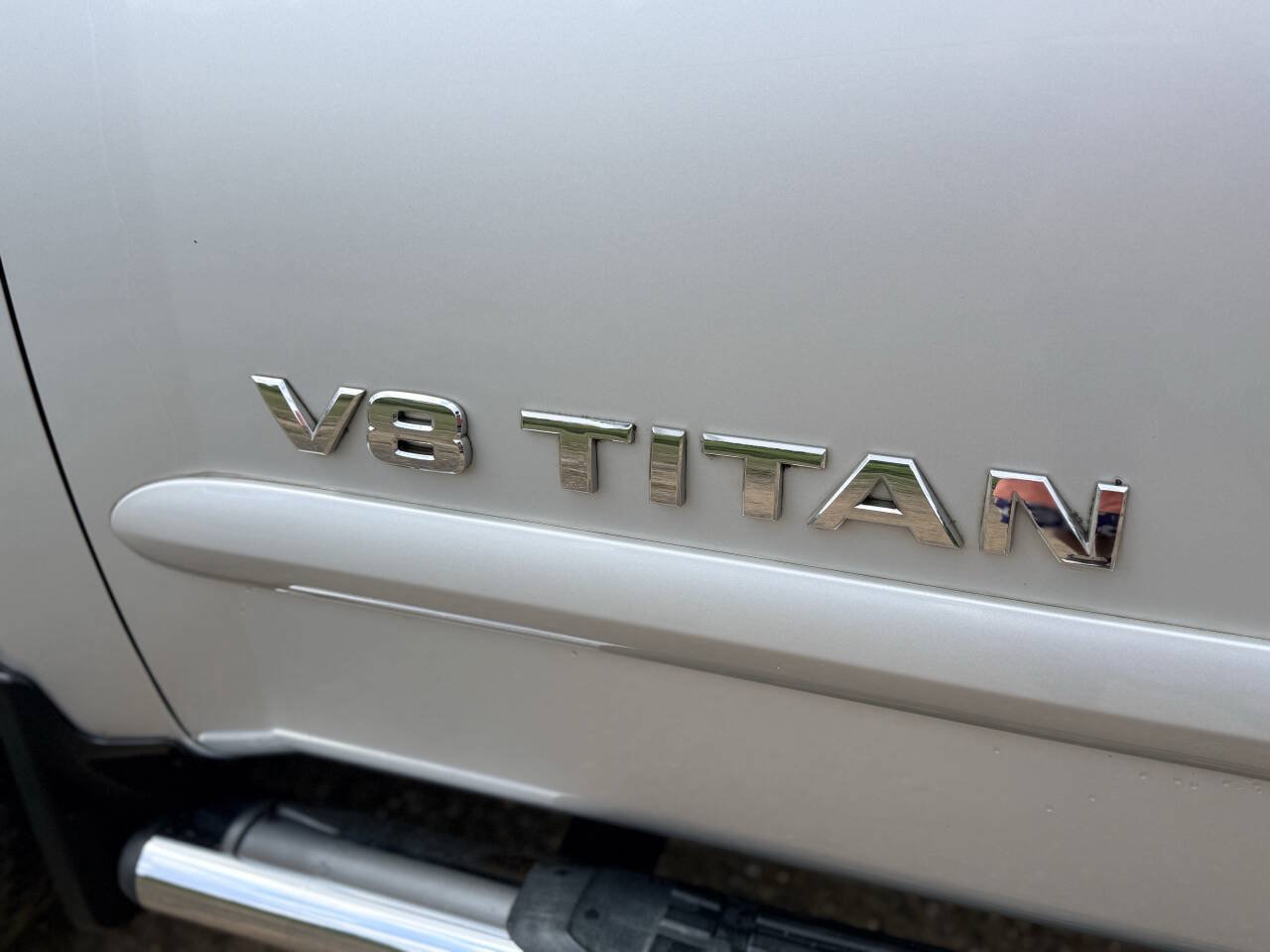 Used 2012 Nissan Titan SV w/ SV Value Truck Pkg RWD image 11