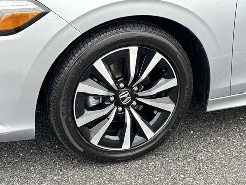 Used 2023 Honda Civic EX image 29