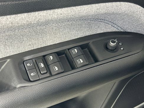 Used 2022 Jeep Compass Latitude w/ Convenience Group image 17