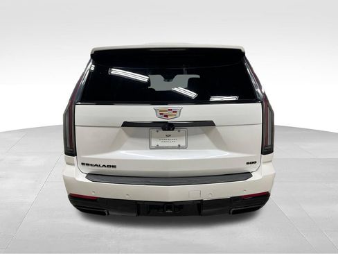 Certified 2025 Cadillac Escalade Sport w/ Touring Package AWD/4WD image 13