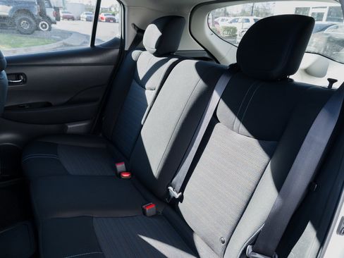 Used 2019 Nissan Leaf SV w/ SV Technology Package image 20