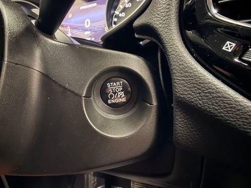 Used 2018 Jeep Compass Limited w/ Safe & Security Group AWD/4WD image 13