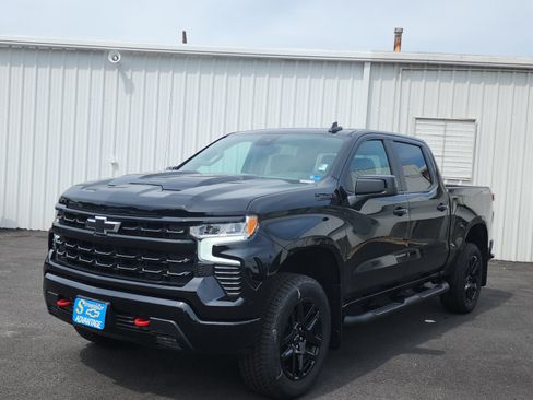 New 2026 Chevrolet Silverado 1500 LT Trail Boss w/ Convenience Package II AWD/4WD image 1